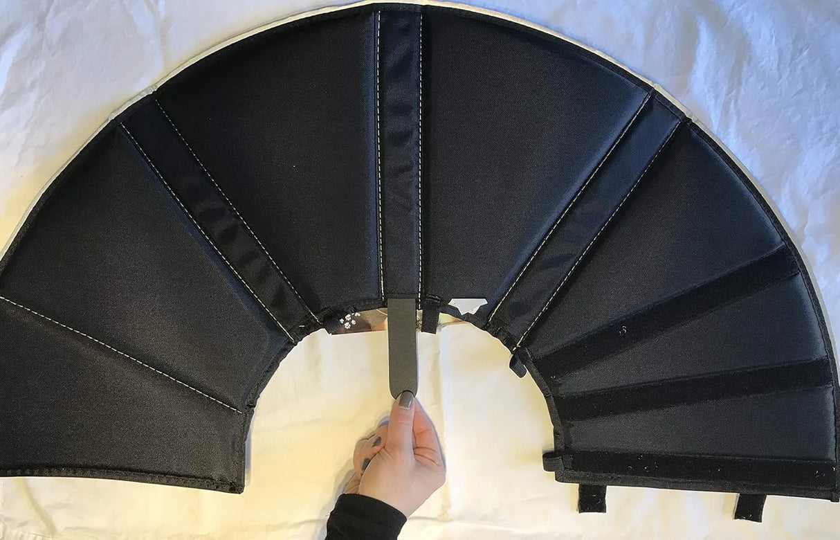 ALL FOUR PAWS - All Four Paws Comfy Cone Pet Cone for Dogs TAN MEDIUM - The Red Vitamin MX - Collares y Conos De Recuperación Para Perros - {{ shop.shopifyCountryName }}