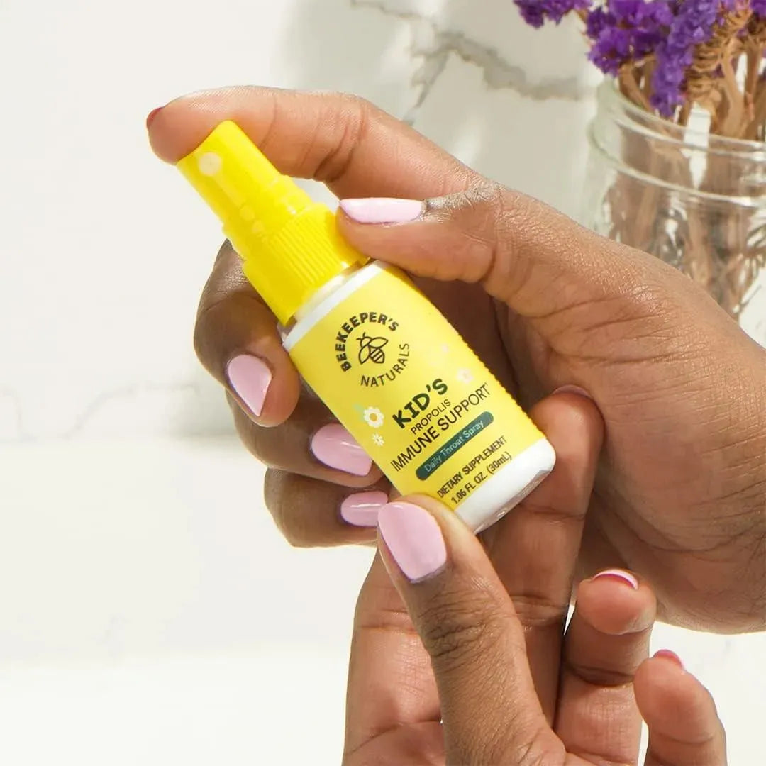 BEEKEEPER´S NATURALS - Beekeeper's Naturals Kids Propolis Throat Spray 60Ml. - The Red Vitamin MX - Suplementos Alimenticios - {{ shop.shopifyCountryName }}