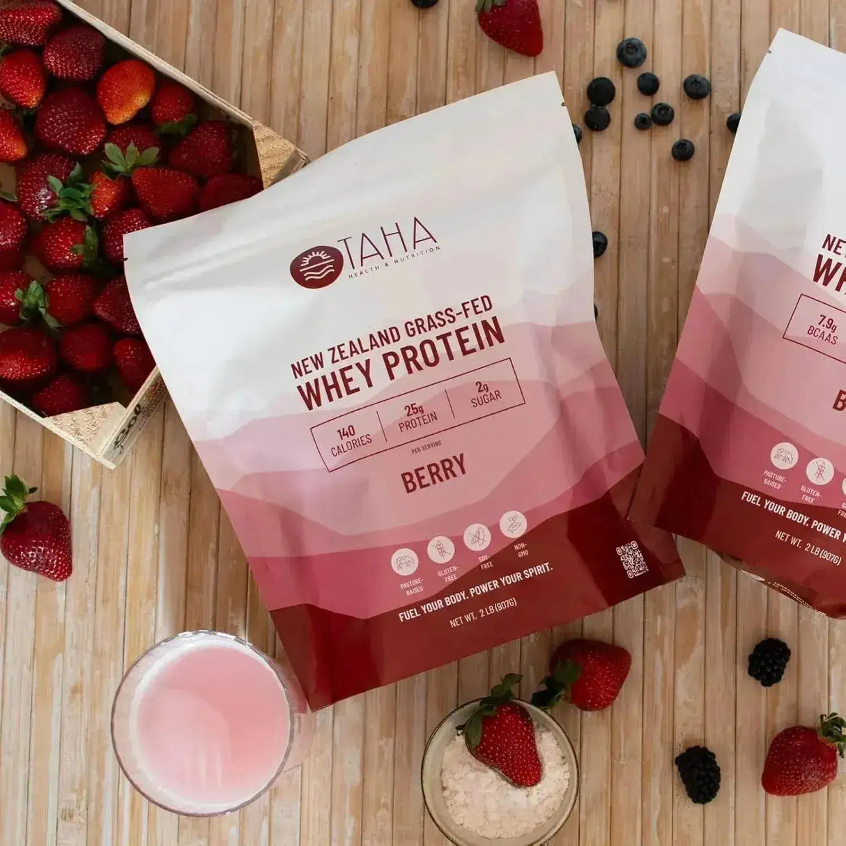 TAHA - Taha New Zealand Grass-Fed Whey Protein Concentrate Powder Berry 907Gr. - The Red Vitamin MX - Suplementos Alimenticios - {{ shop.shopifyCountryName }}